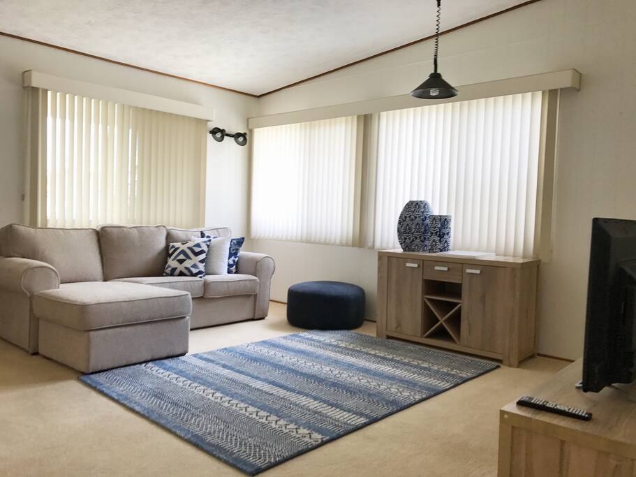 Living Area with Lounge & TV