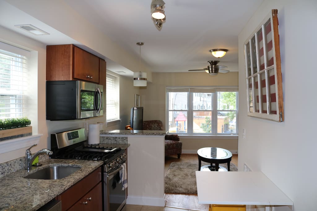 Eat in kitchen