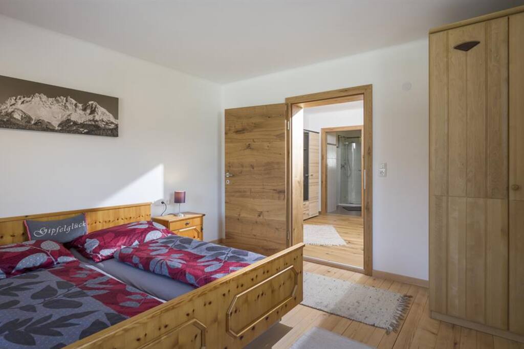 Schlafzimmer2 (bed room2)