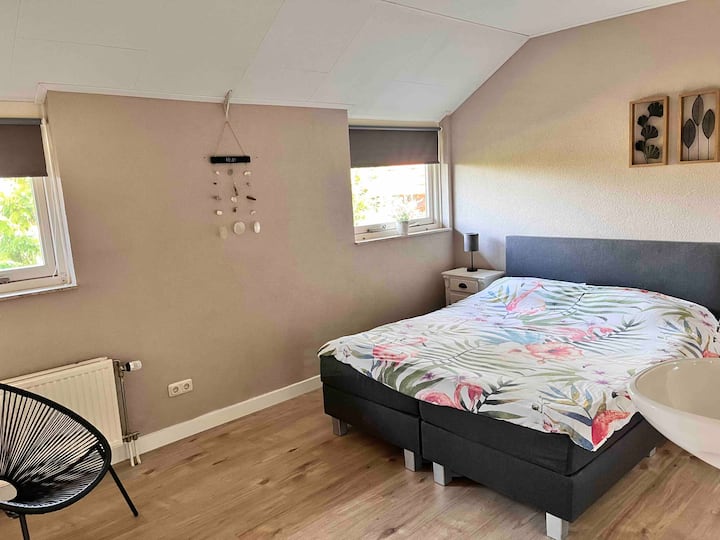 Спалня с пружина с двойна кутия