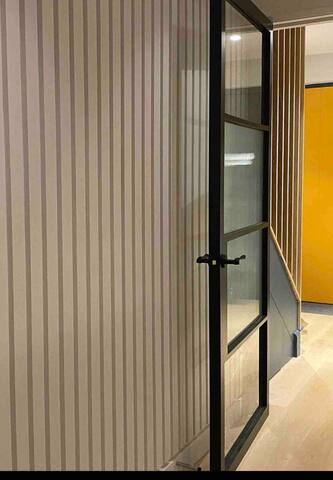 Sandycove & Glasthule Dublin gallery image 3