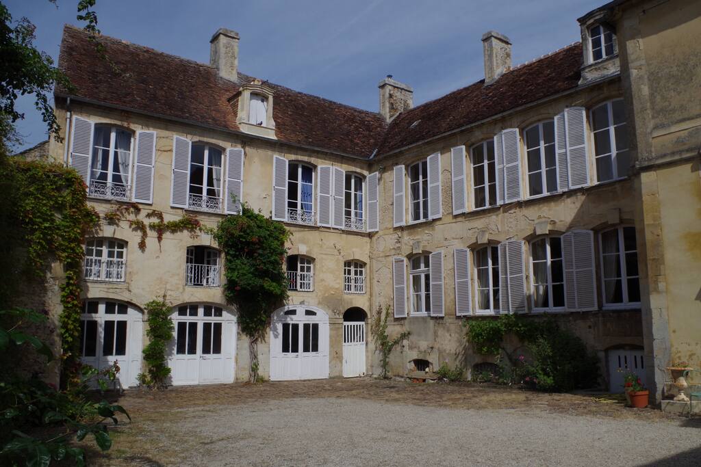 Côté cour