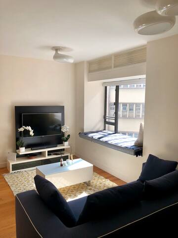 Best deal! 2.5bed / 2 bath in the heart of Soho gallery image 3