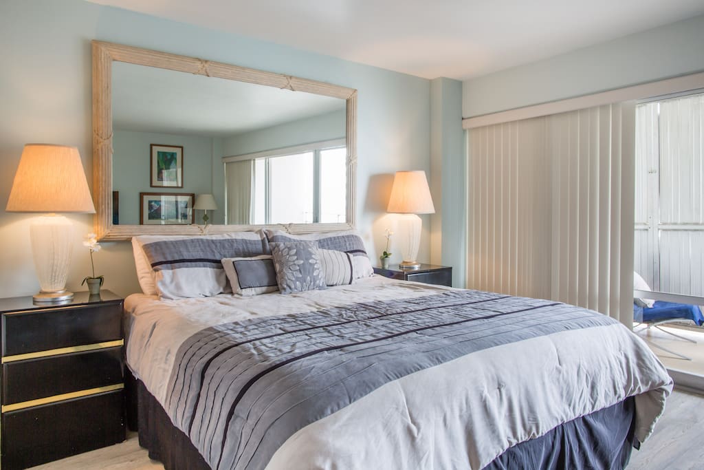 California King Sealy Posturpedic!