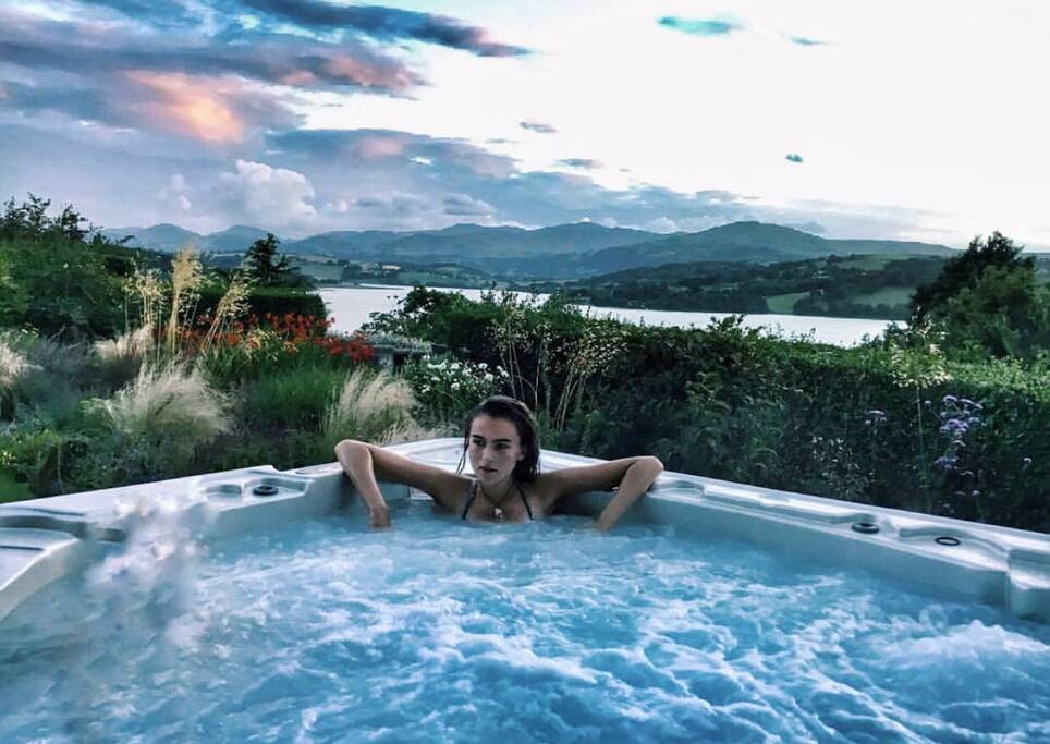Hot tub in private front garden overlooking Conwy Estuary