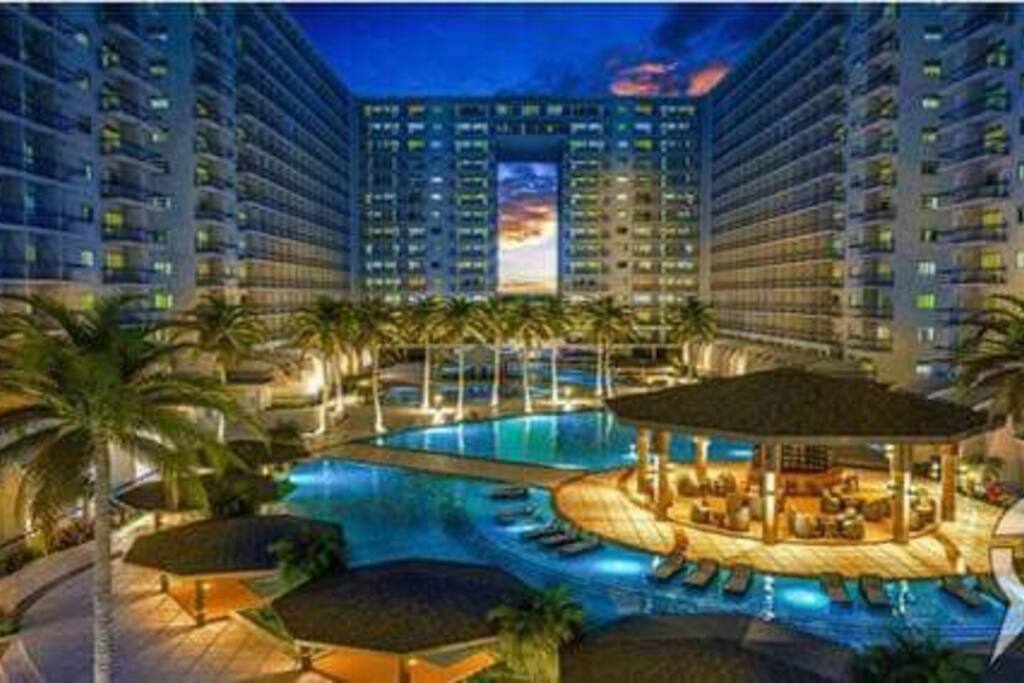 POOL VIEW