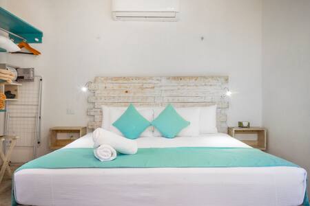 SPOTLESS 🧤✨🧼🧴 STUDIO #2 + FREE BIKES