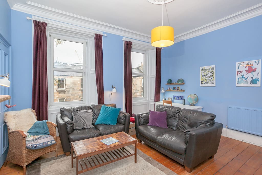 Living room (window)