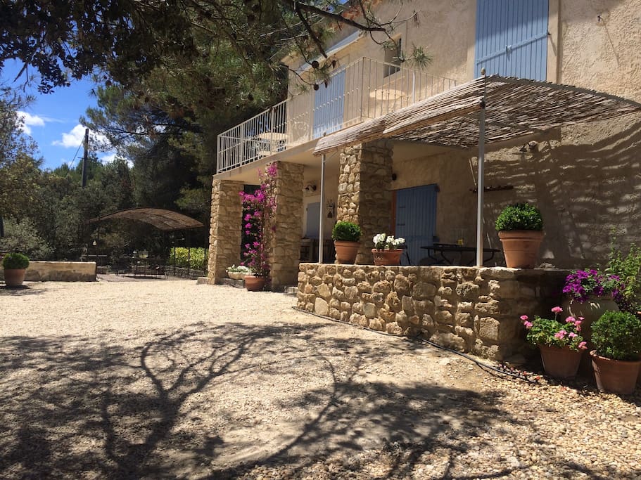 Our house is south-facing and is bathed in Provencal sun all day. Lots of shady places to eat outside.