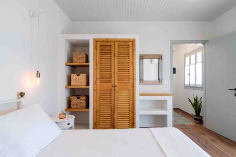 Green mountain Seaview Suite
