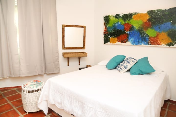 პირველ სართულზე ორადგილიანი საძინებელი 