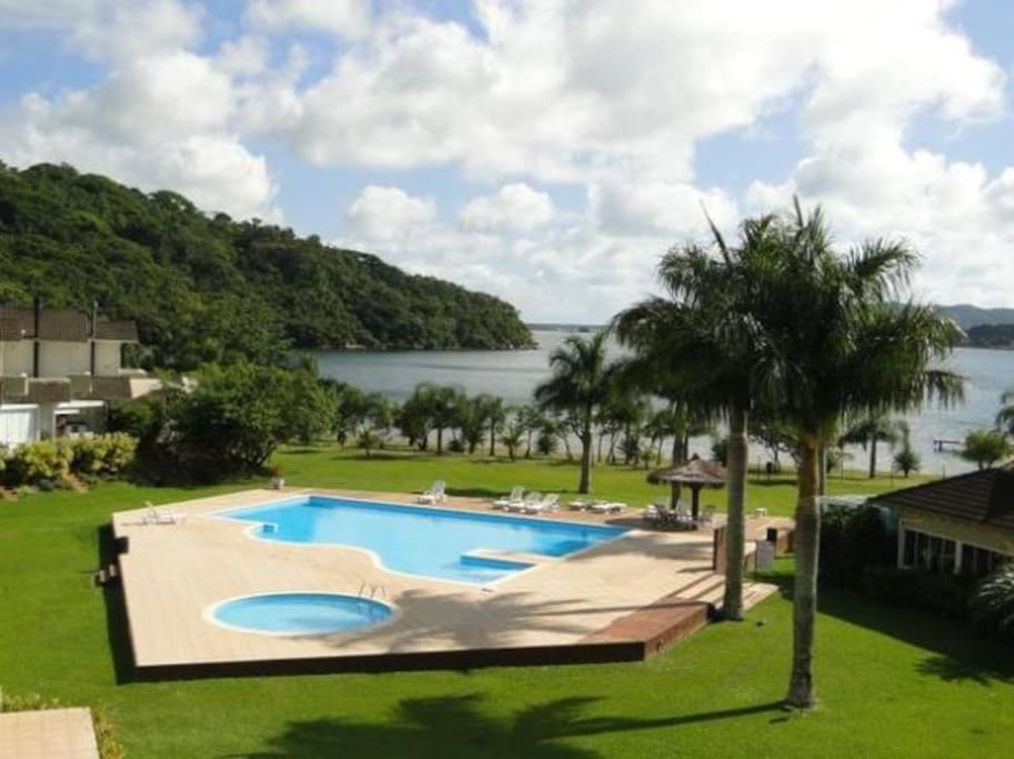Condomínio - Piscinas