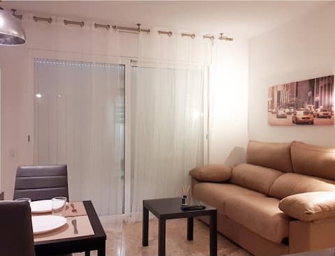 Apartamento resort 2, con gran jardín y  piscina.