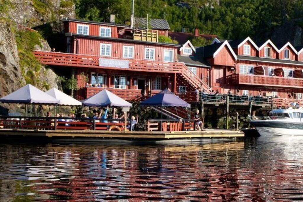 Aquarius Brygge with a floating sitting area