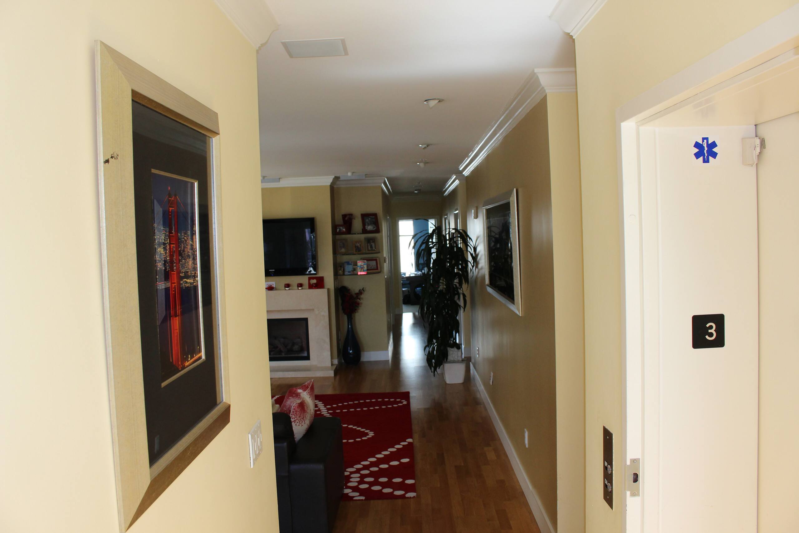 Condo in San Francisco · ★4.95 · 3 bedrooms · 4 beds · 2 baths - Image 2