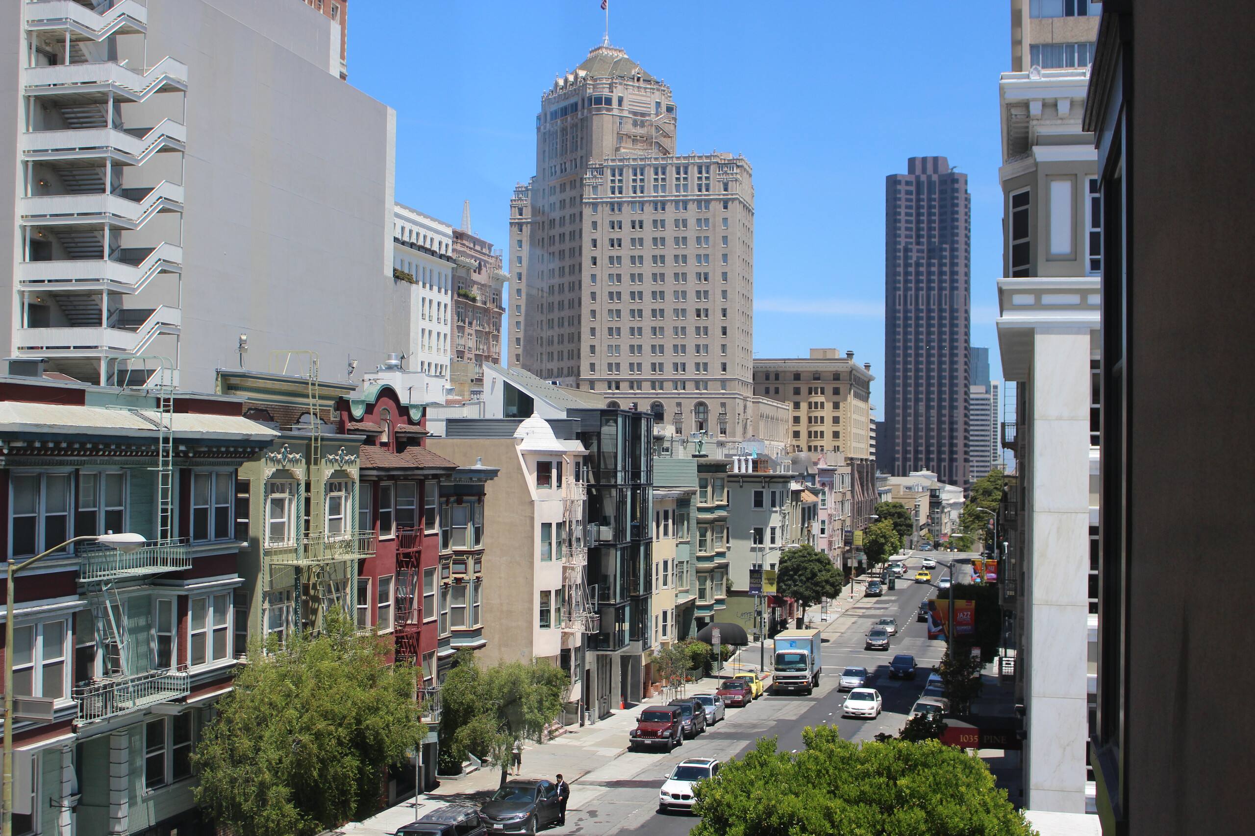 Condo in San Francisco · ★4.95 · 3 bedrooms · 4 beds · 2 baths - Image 45