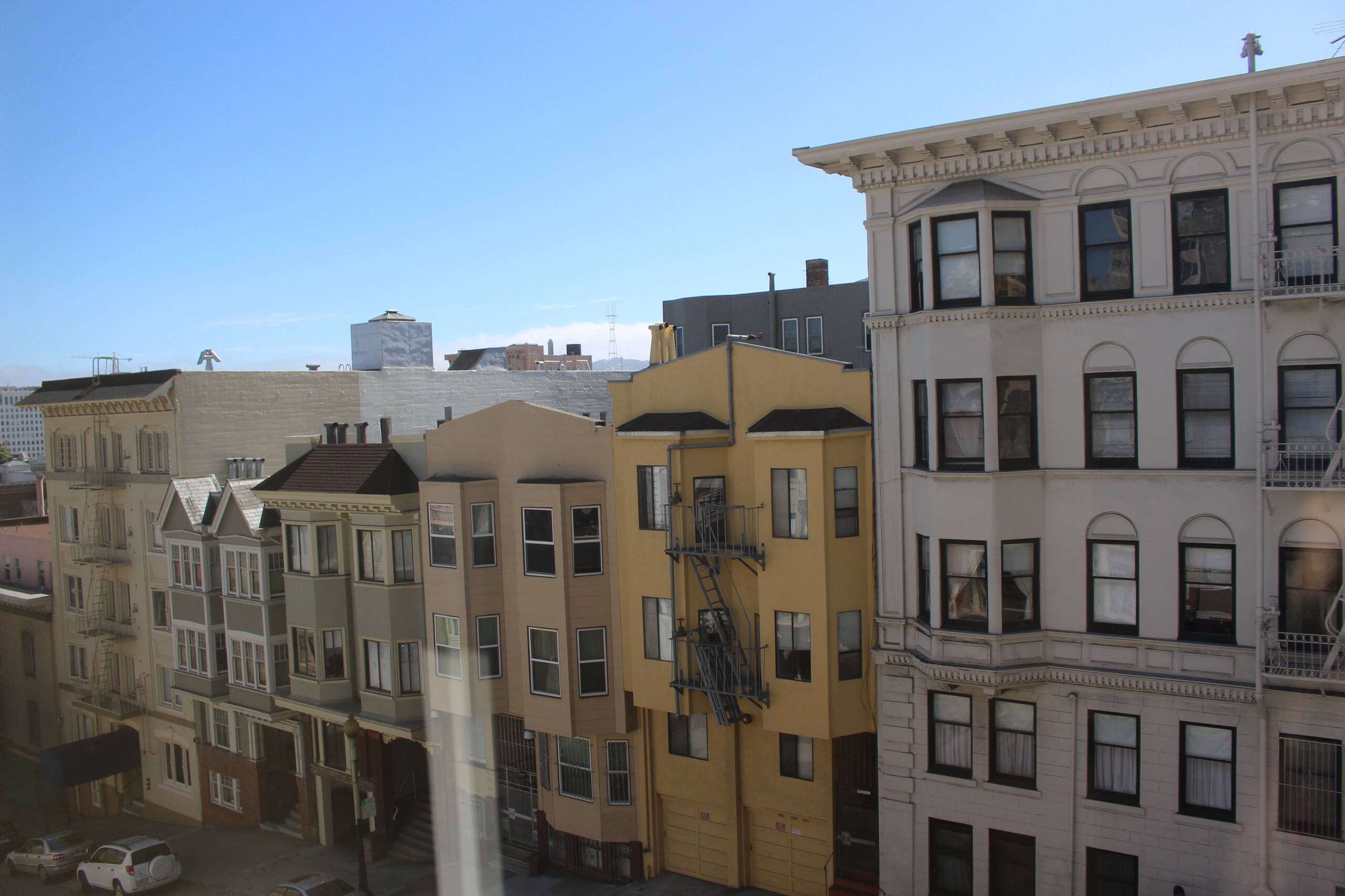 Condo in San Francisco · ★4.95 · 3 bedrooms · 4 beds · 2 baths - Image 63