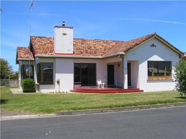 Port Macdonnell Holiday Rentals & Homes South Australia, Australia