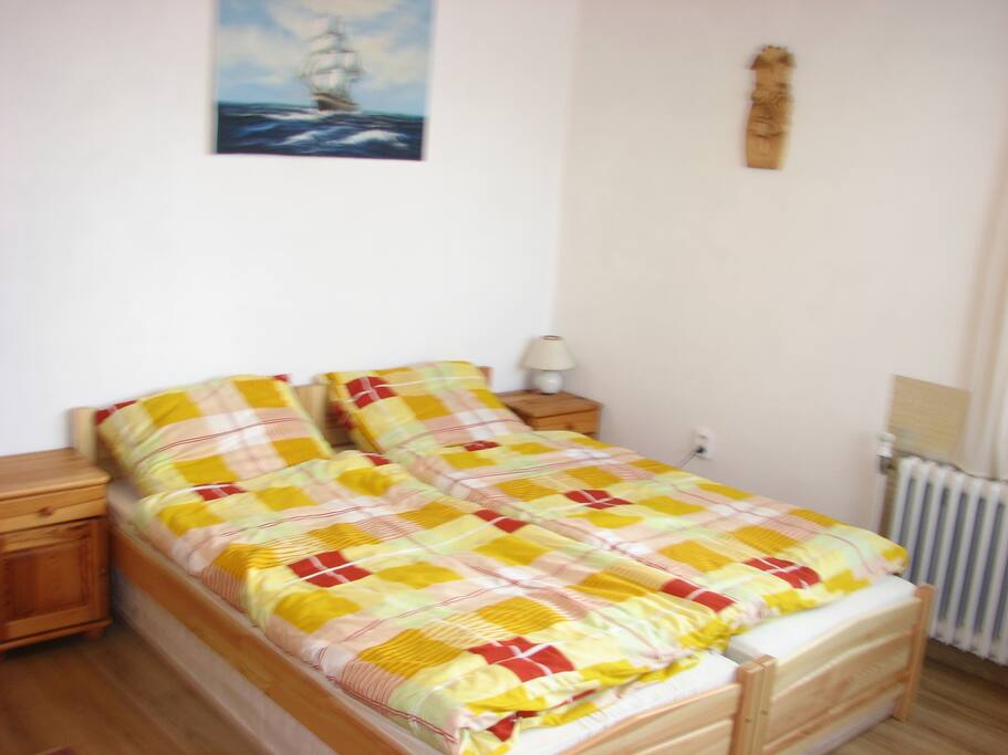 2 beds