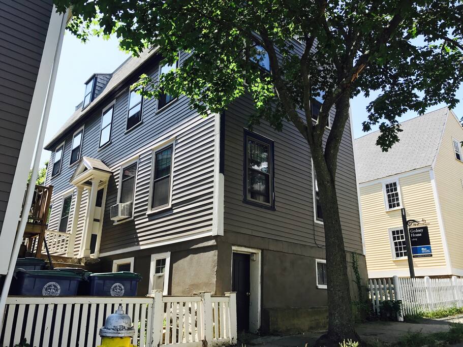 17 High Street from the curb