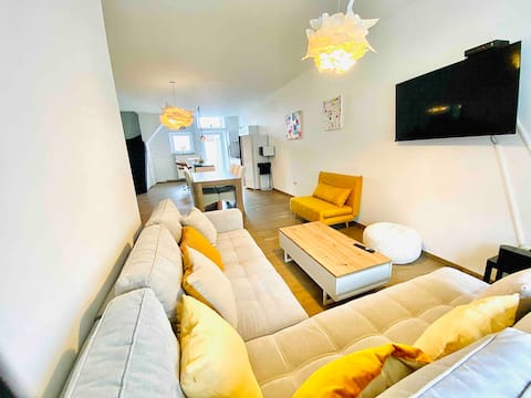 Popular Airbnb listing: Entire house, 4 bedrooms located in the city center in Charleroi