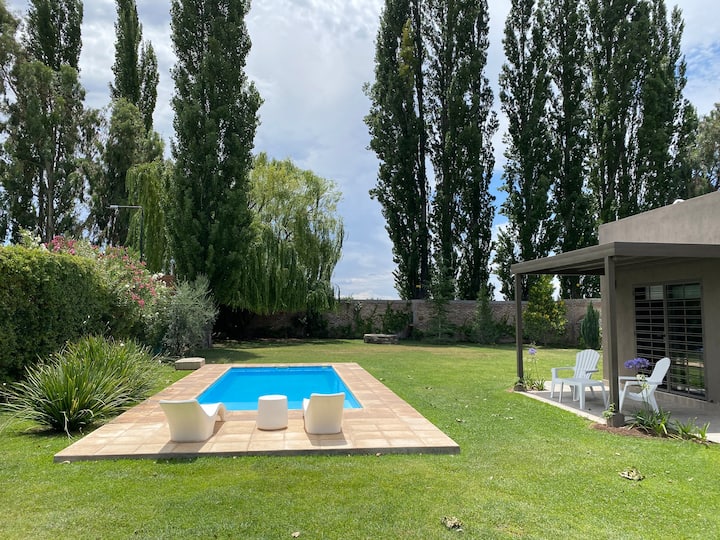 Casa Vista al Plata Houses for Rent in Luján de Cuyo, Mendoza