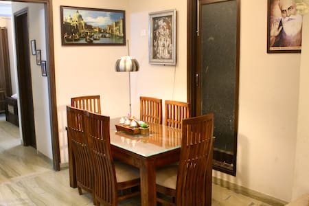 The Brown Nest  - Home stay with a family.