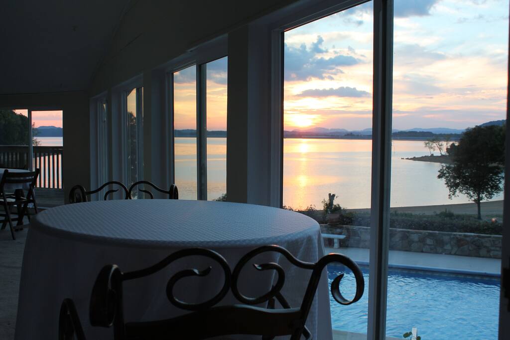 Plenty of private areas to enjoy the views