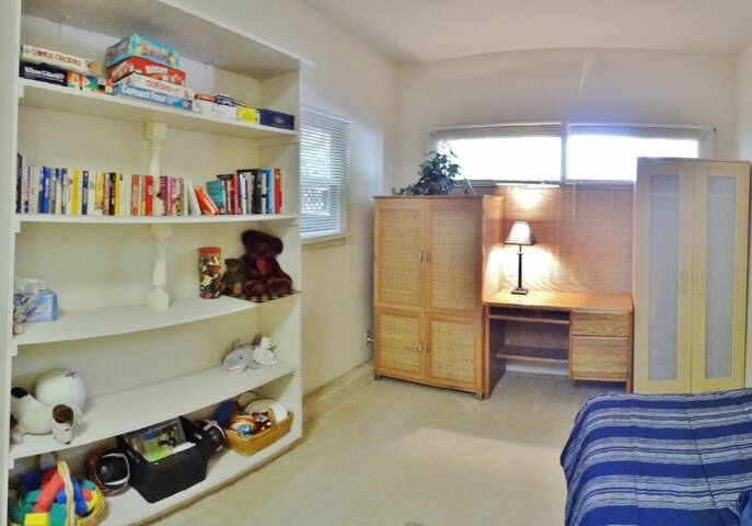 Spacious Family Home-Hot Tub gallery image 5