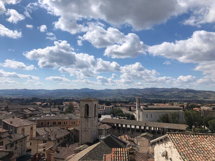 GialloSole Gubbio centre apartment