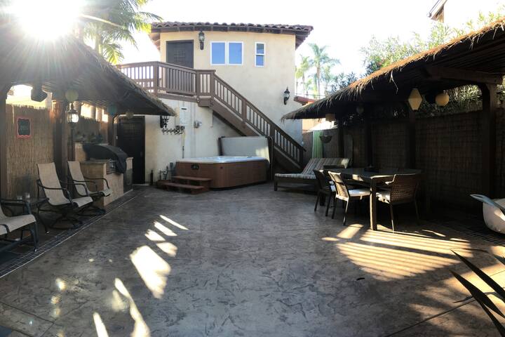 Fantastic beach home with casita. Steps to ocean!! gallery image 5