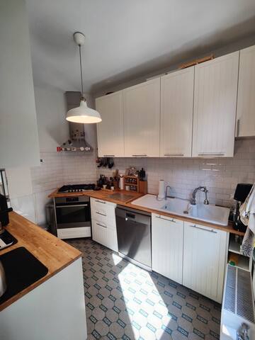 Character Town house next to Sonian Forest & Metro gallery image 3