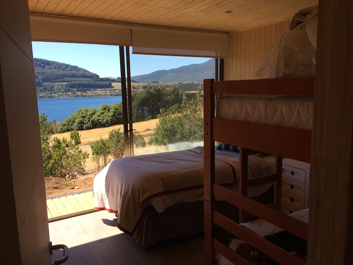 ห้องนอน 3 เคบินและเตียงสำหรับ 1.5 คนนอนได้ 4 คน