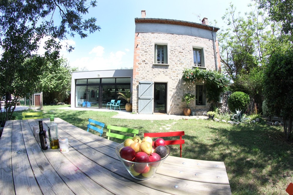 Old/modern style farmhouse + swimming pool