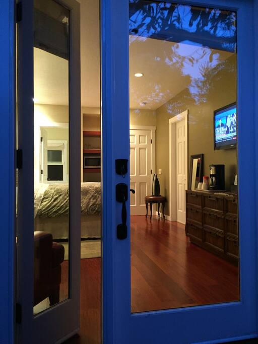 Luxury King Suite with Brazilian hardwood floors throughout