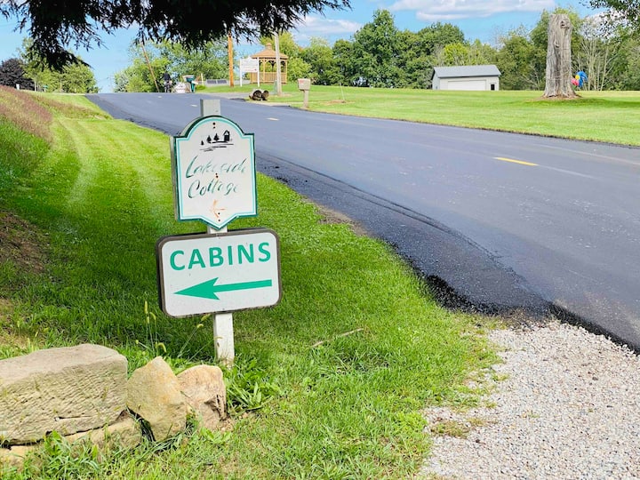 Heritage Cabin Tiny houses for Rent in Sugarcreek, Ohio, United
