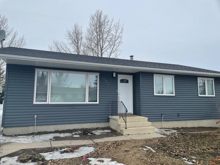 Lake Diefenbaker Vacation Rentals & Homes Saskatchewan, Canada Airbnb