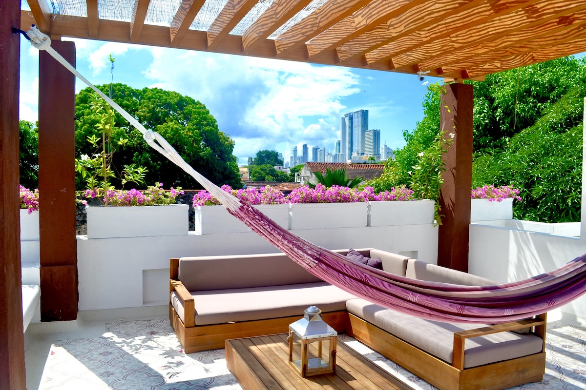 Fully Staffed Cartagena Villa — 5 bedroom vacation rental in Cartagena