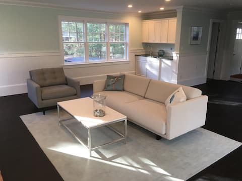 Successful Airbnb property: Cedar Cottage in Northwest Harbor