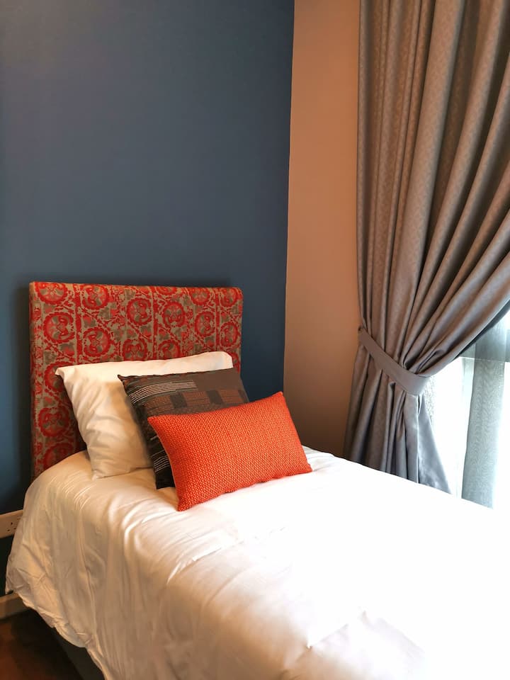 חדר שינה 4 עם מיטת יחיד 