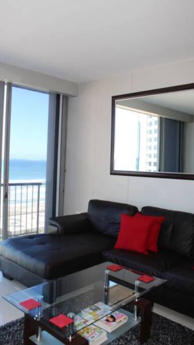 Comfortable lounge with outstanding views of Table Mountain and Robben Island