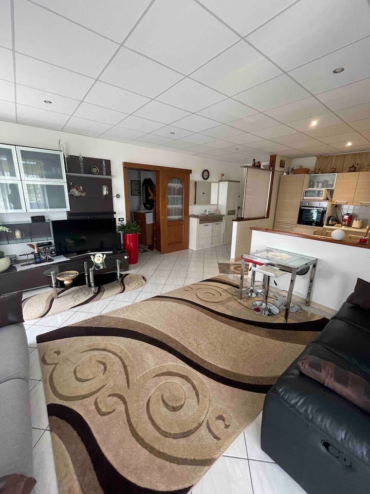 მისაღები ოთახი