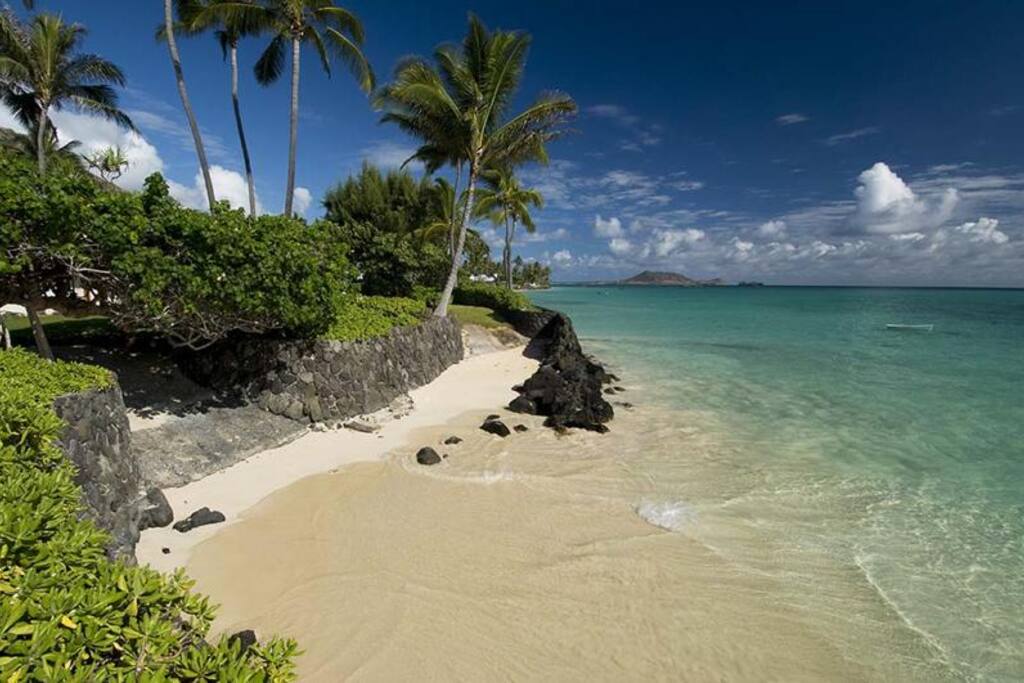 Private-like beach access, perfect for year round swimming & other water activities