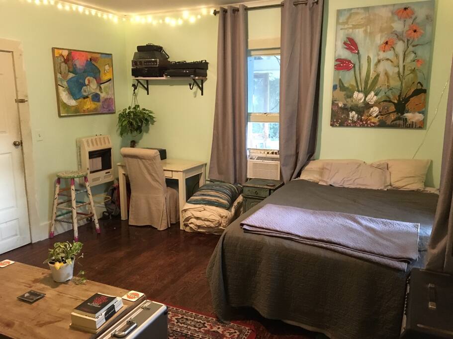 comfortable Queen sized bed