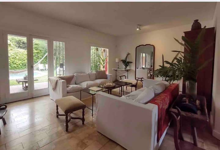 Room in a shared house in Victoria for students