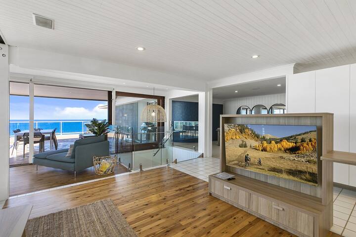 Seascape: Pet Friendly-Ocean Views Sunshine Beach gallery image 4