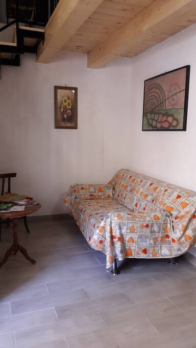Soggiorno con divano letto
