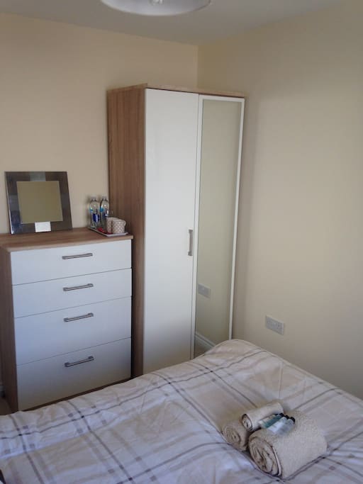 Full length mirror and storage space