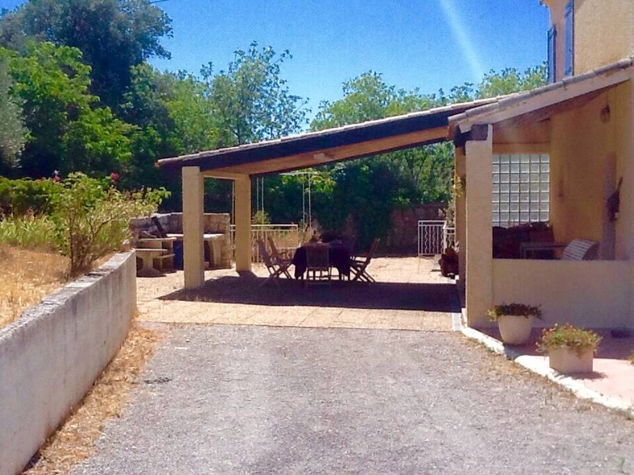 alley of the house