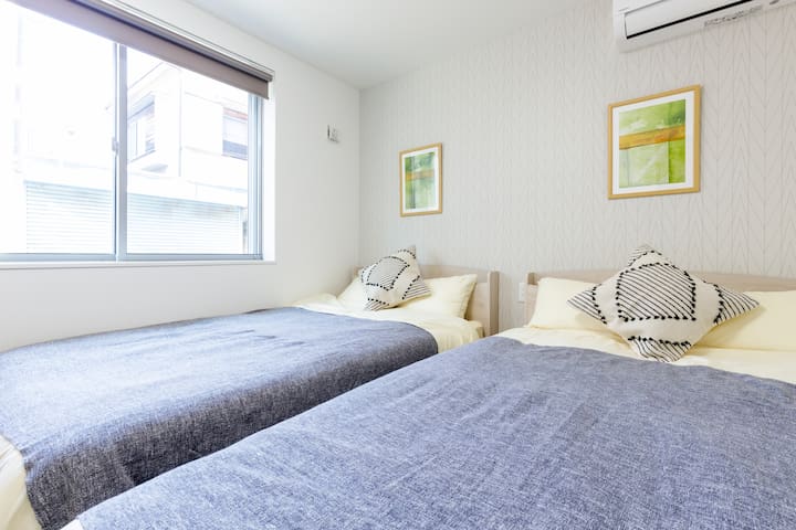 【西新宿1】3stories/3bedrooms/8people/71㎡/Wi-Fi gallery image 2